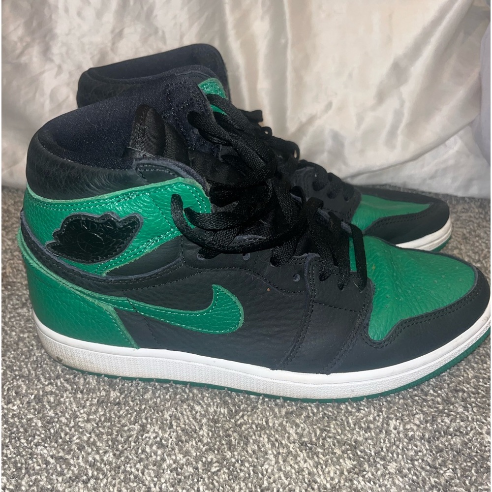 Size 9.5 - Jordan 1 Retro OG High Pine Green